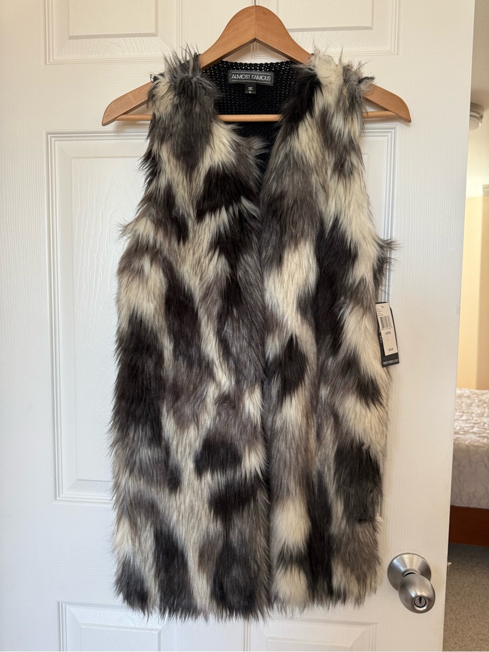 New Almost Famous Faux Fur Vest - Black Gray & Cream